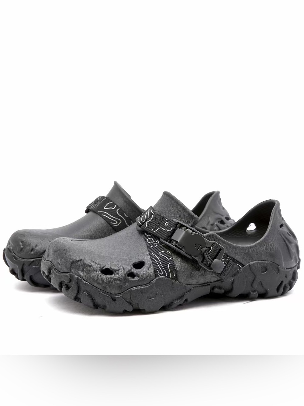 NWT Crocs All Terrain Atlas Black Clogs Women’s 6